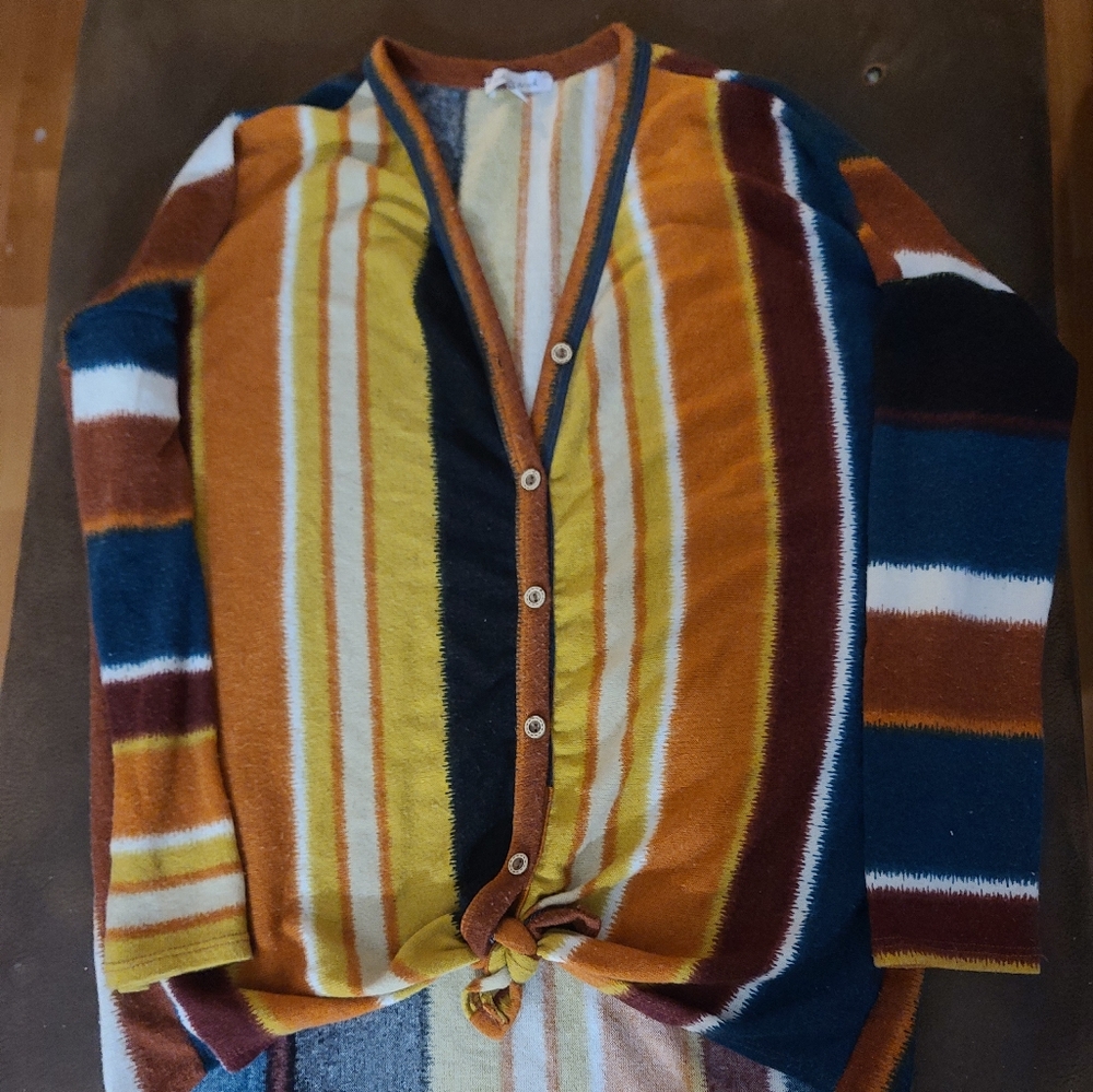 Light sweater,  perfect for this season.